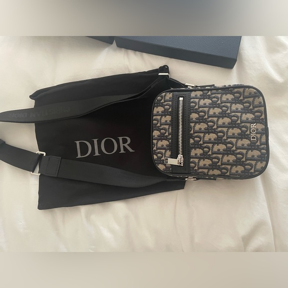 Dior Oblique Messenger Bag - Picture 3 of 8